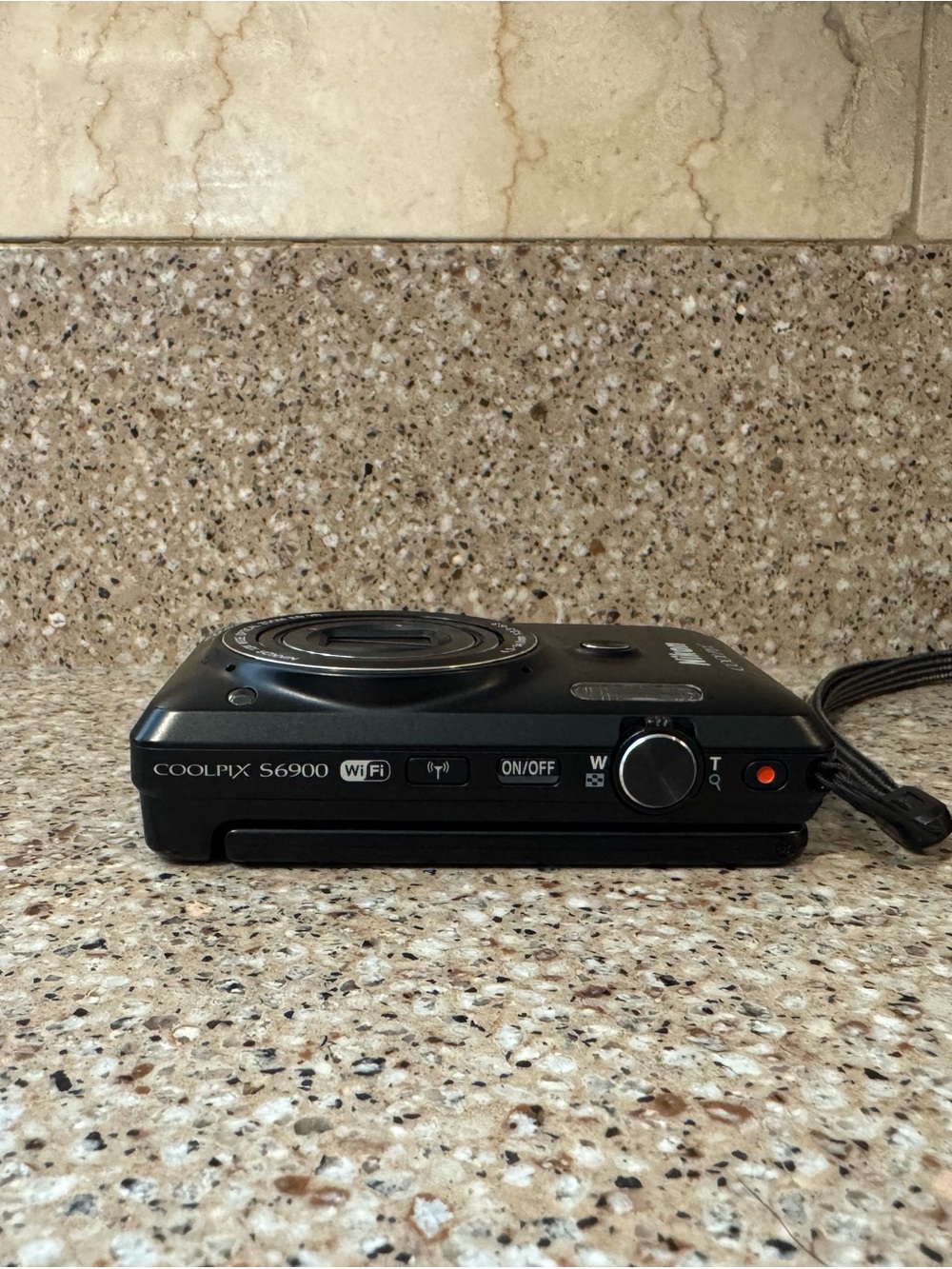 Nikon COOLPIX S6900 Digital Camera - Black - Picture 3 of 14